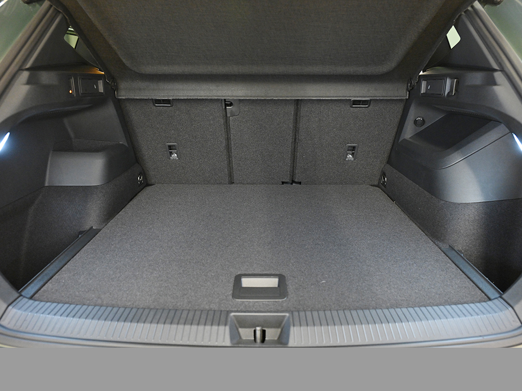 Volkswagen Tiguan 1.5 R-LINE DSG MATRIXLED BLACKSTYLE AHK