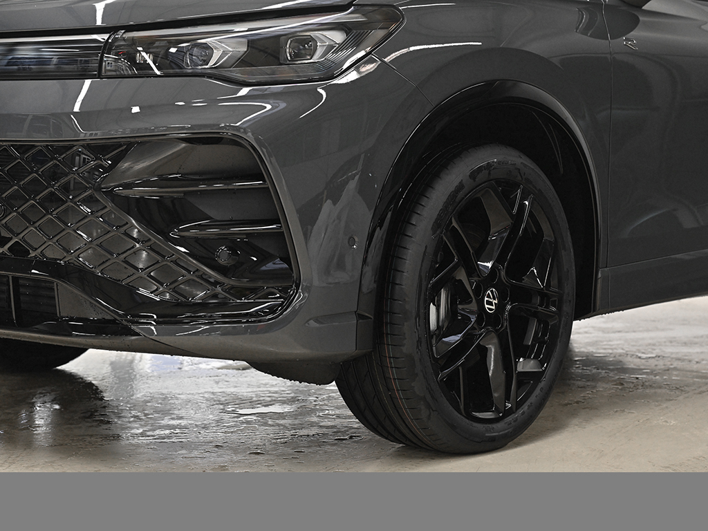 Volkswagen Tiguan 2.0 R-LINE DSG 4X4