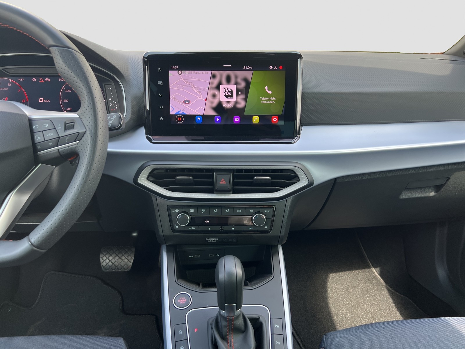 Seat Arona 1.0 FR CAM ACC NAVI LM17 CARPLAY SITZHEIZ.