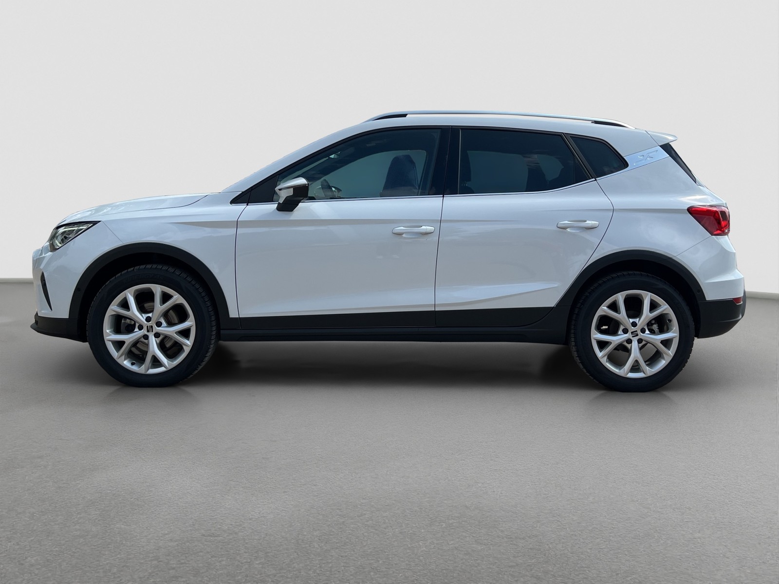 Seat Arona 1.0 FR CAM ACC NAVI LM17 CARPLAY SITZHEIZ.