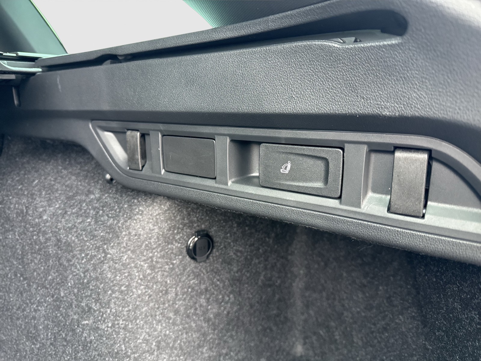 Skoda Octavia Combi 2.0TDI DSG Sportline ACC HuD NAV PDC RFK SHZ