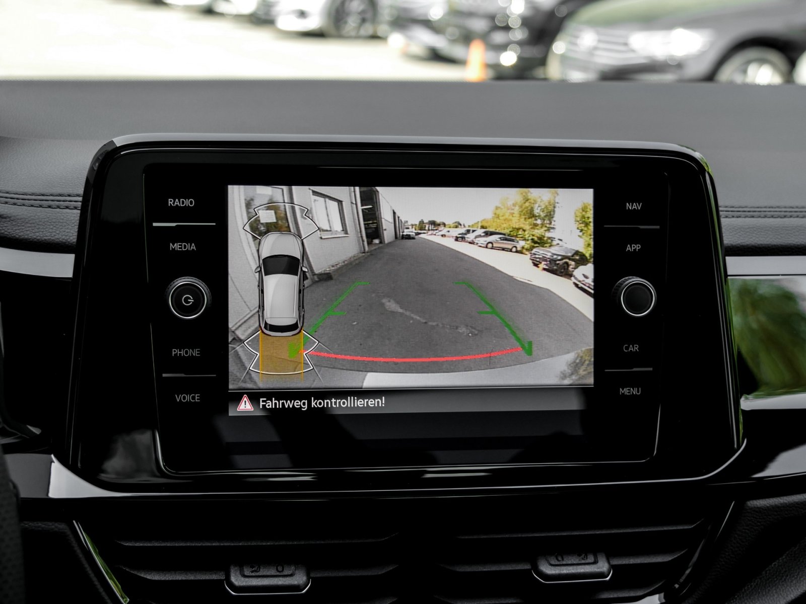 Volkswagen T-Roc 1.5 R-LINE DSG BLACKSTYLE eKLAPPE PANO CAM