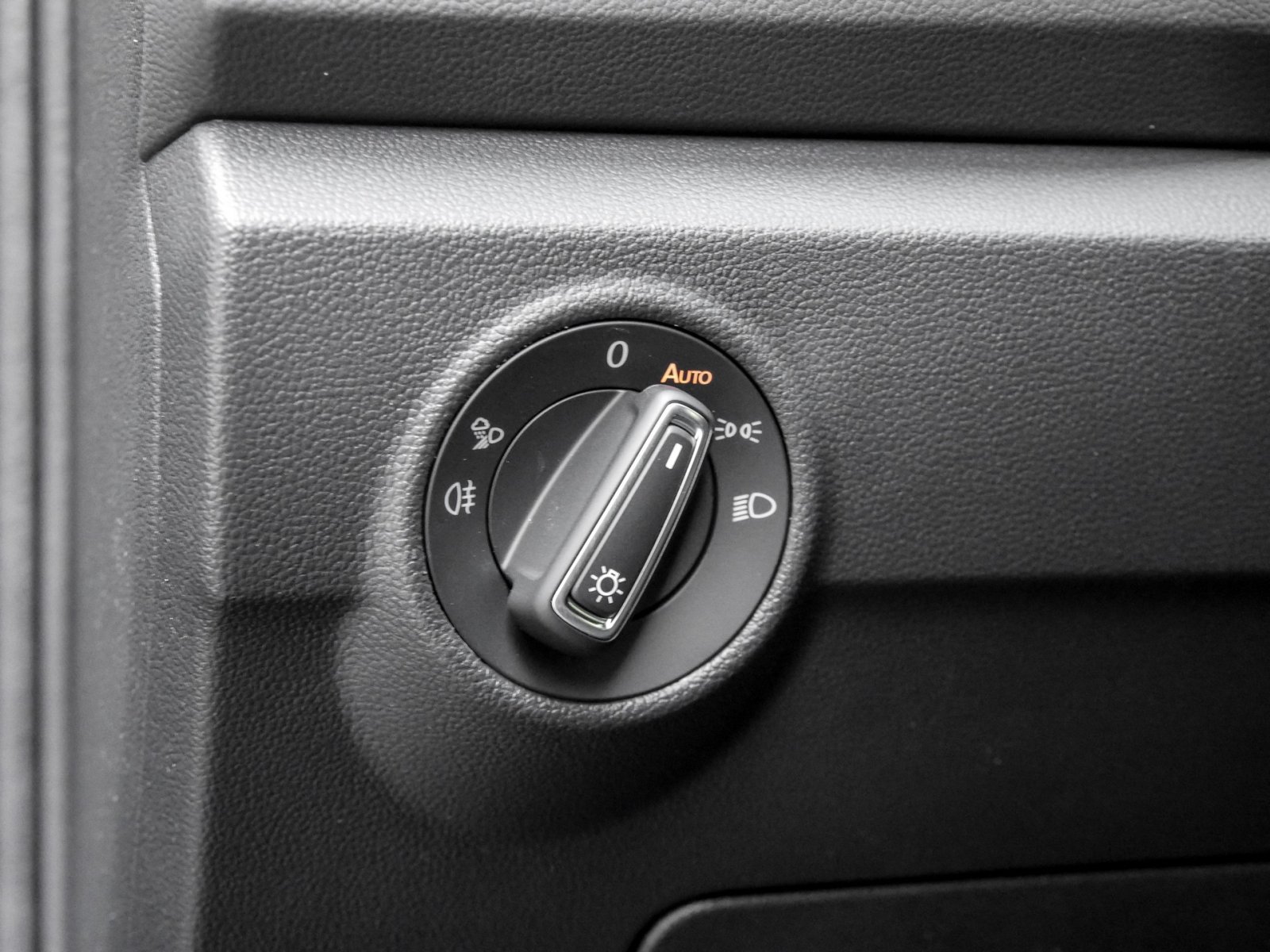 Volkswagen T-Roc 1.5 R-LINE DSG BLACKSTYLE eKLAPPE PANO CAM