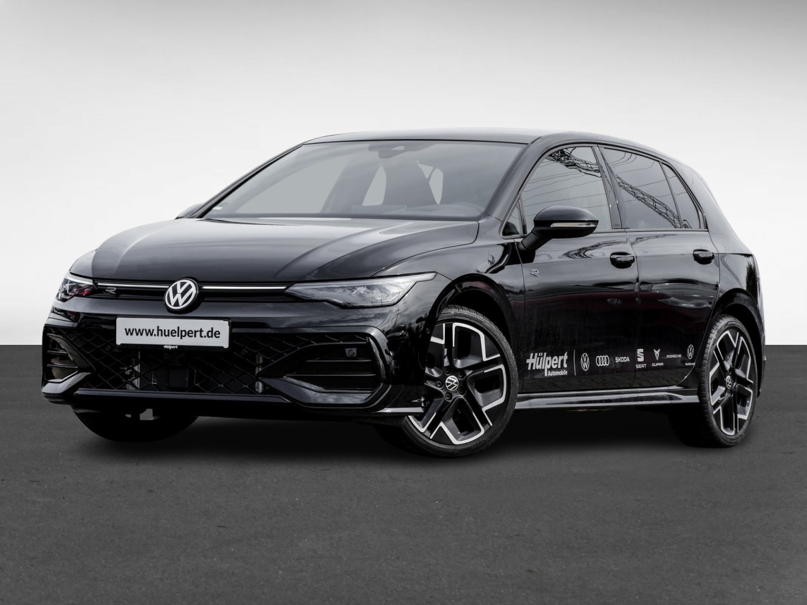 Volkswagen Golf 1.5 R-LINE DSG BLACKSTYLE PANO AHK MATRIX-LED