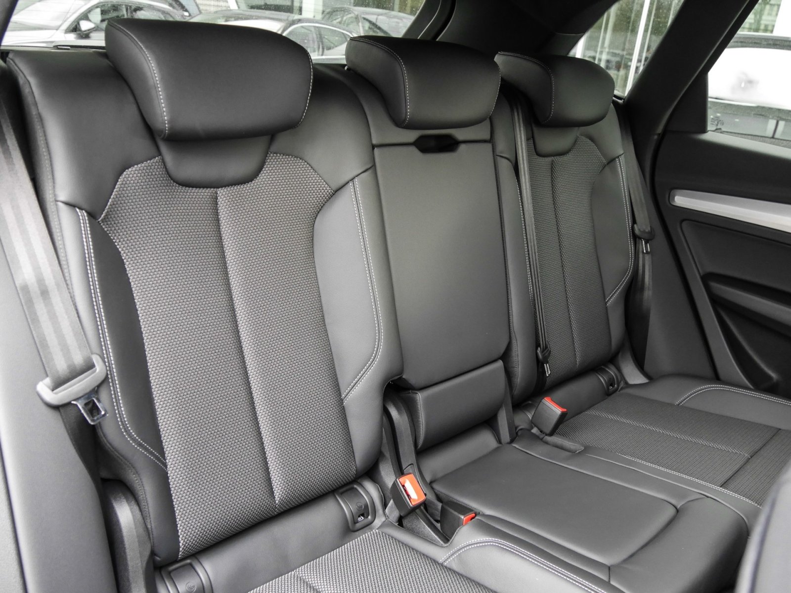 Audi Q5 55 quattro HYBRID S LINE CAM LM19 EKLAPPE NAVI+