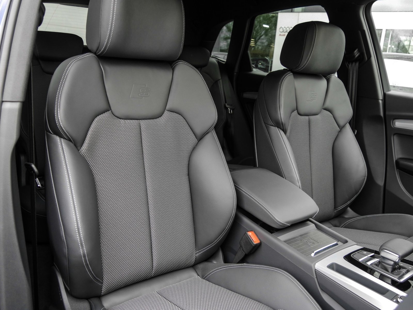 Audi Q5 55 quattro HYBRID S LINE CAM LM19 EKLAPPE NAVI+