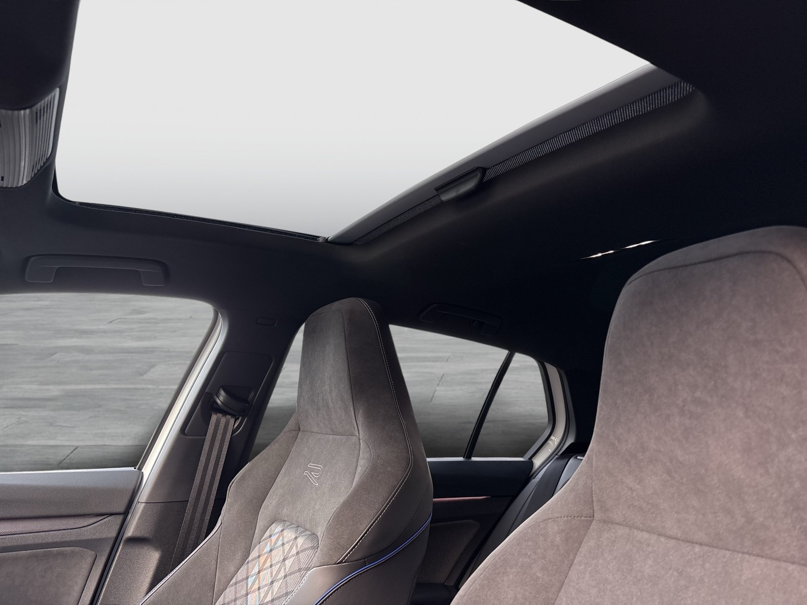 Volkswagen Golf 1.5 R-LINE DSG BLACKSTYLE PANO MATRIXLED