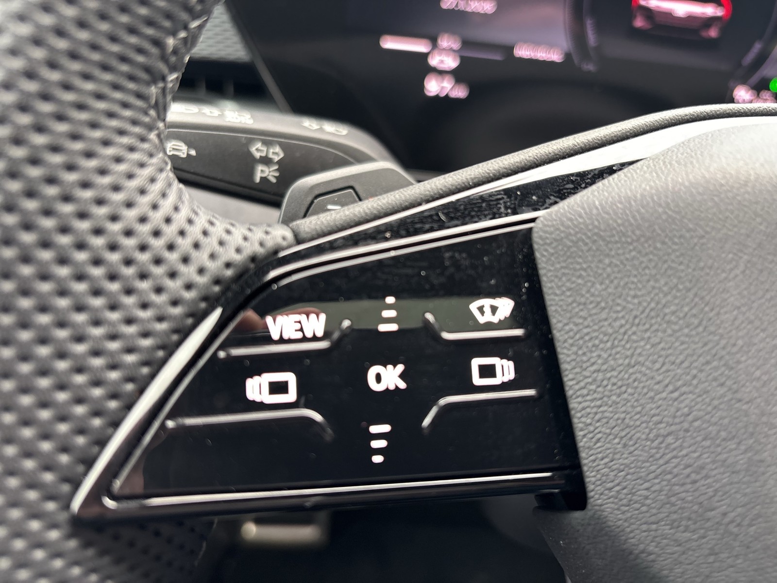 Audi A6 e-tron Avant quattro S LINE PANO B&O AHK LM21