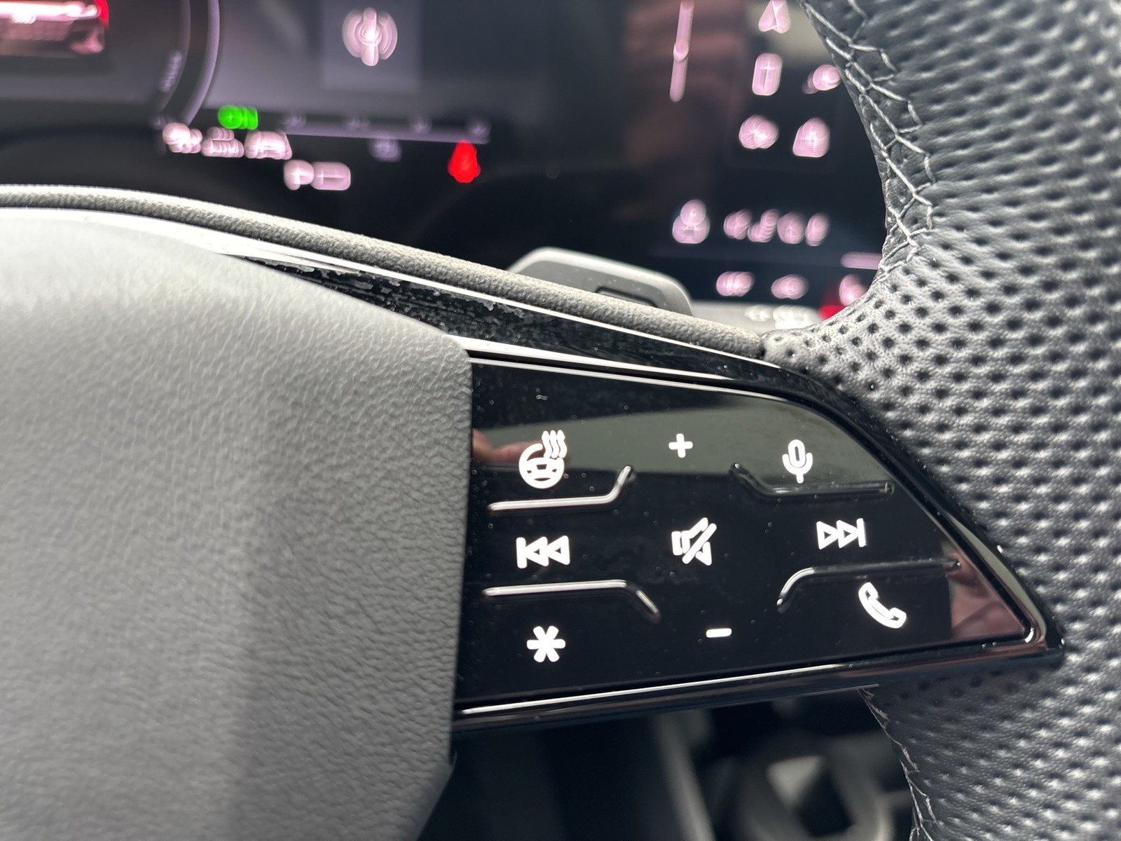 Audi A6 e-tron Avant quattro S LINE PANO B&O AHK LM21