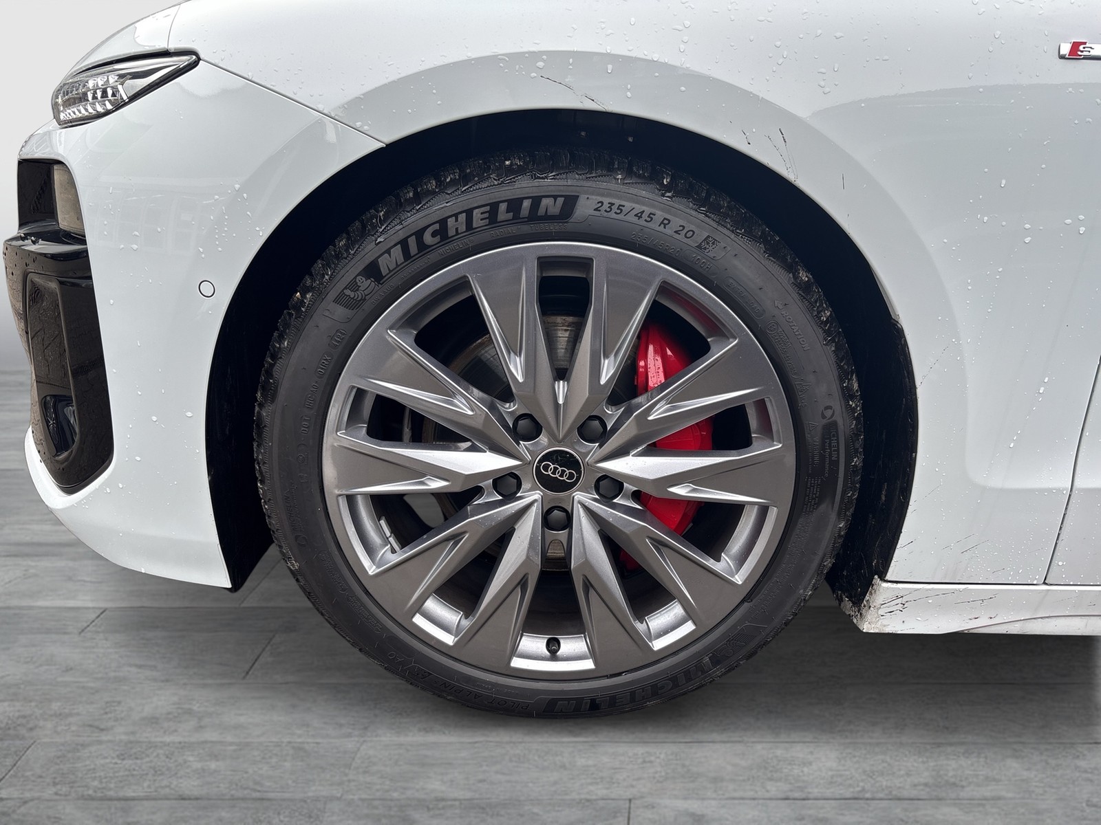 Audi A6 e-tron Avant quattro S LINE PANO B&O AHK LM21