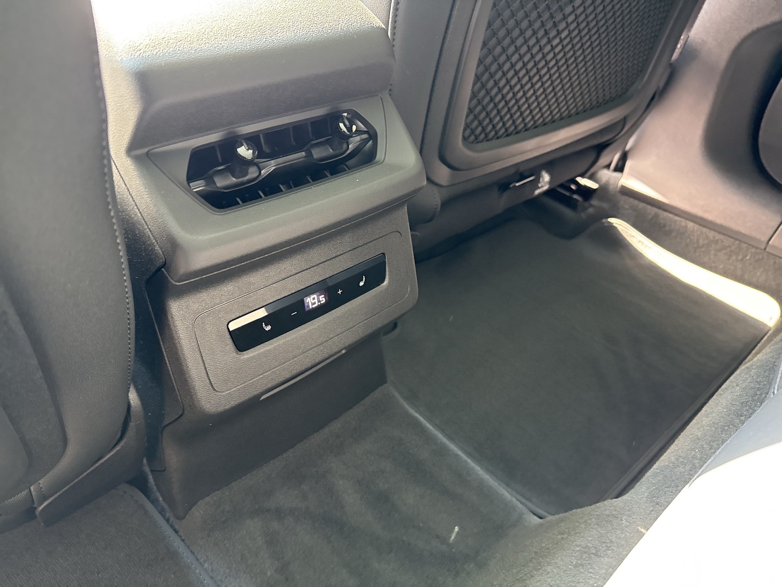 Audi A6 e-tron Avant quattro S LINE TECHPRO PANO 21"