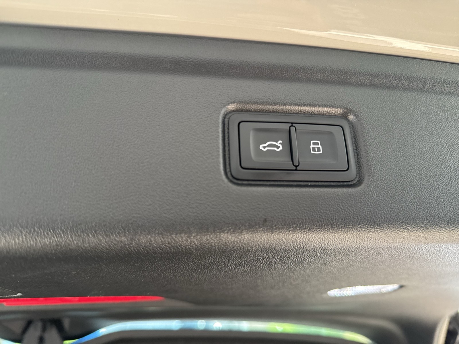 Audi A6 e-tron Avant quattro S LINE TECHPRO PANO 21"