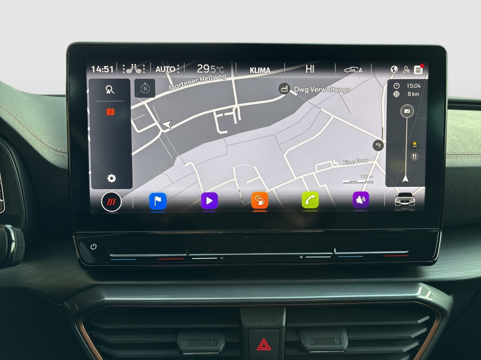 Cupra Leon ST 2.0 VZ 4X4 LEDER PANO AHK CAM ACC LM19