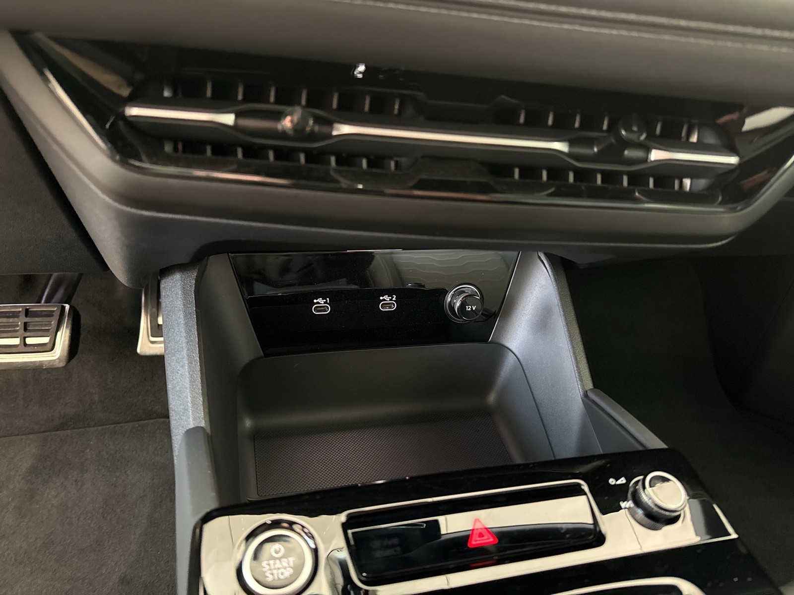 Audi A6 e-tron Avant quattro S LINE TECHPRO PANO 21"