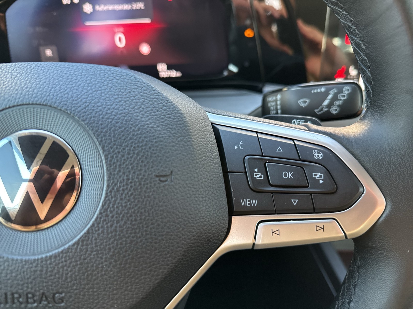 Volkswagen Golf VIII 1.4 HYBRID STYLE KAMERA ALU SITHZG