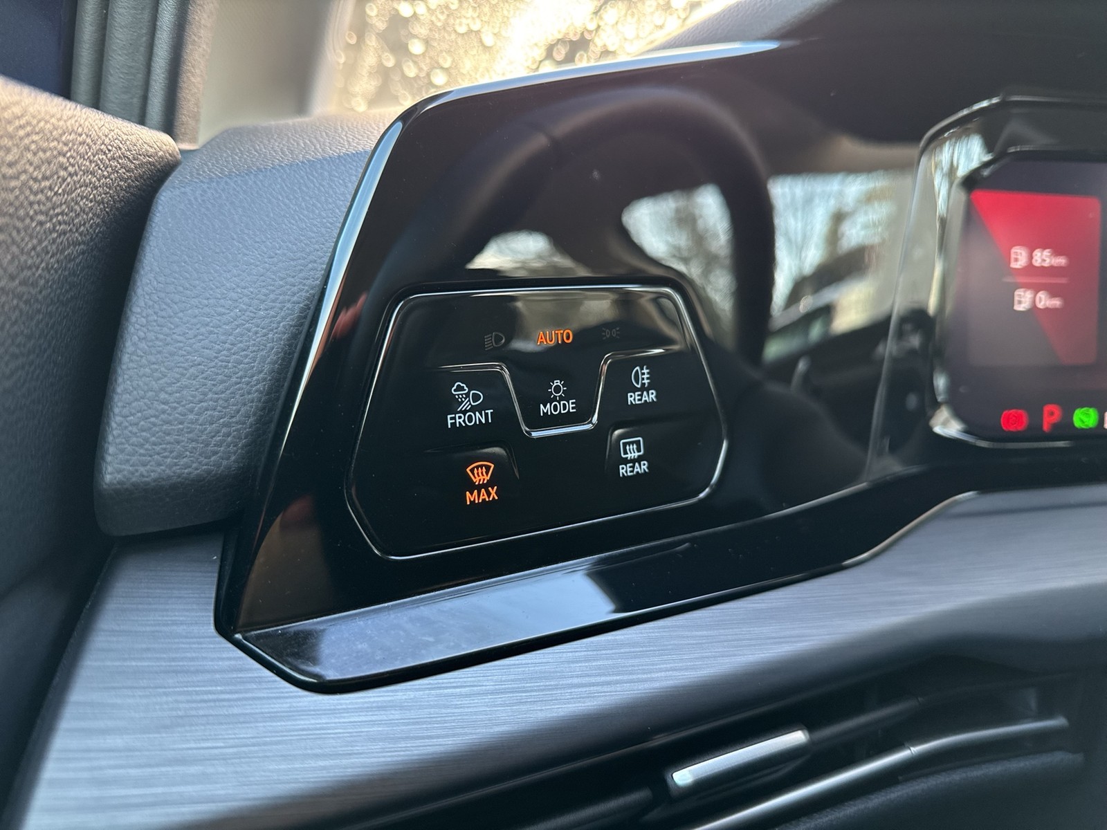 Volkswagen Golf VIII 1.4 HYBRID STYLE KAMERA ALU SITHZG