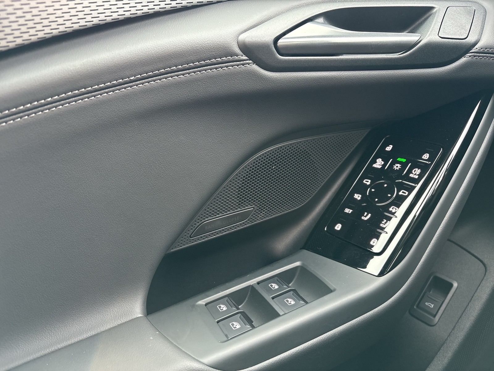 Audi A6 e-tron Avant S LINE BLACKPAK TECHPRO B&O ACC