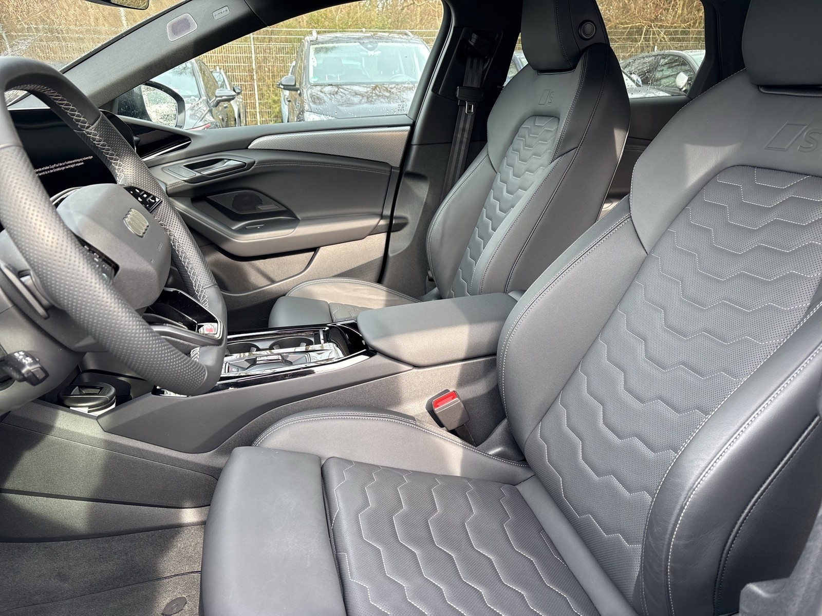 Audi A6 e-tron Avant S LINE BLACKPAK TECHPRO B&O ACC