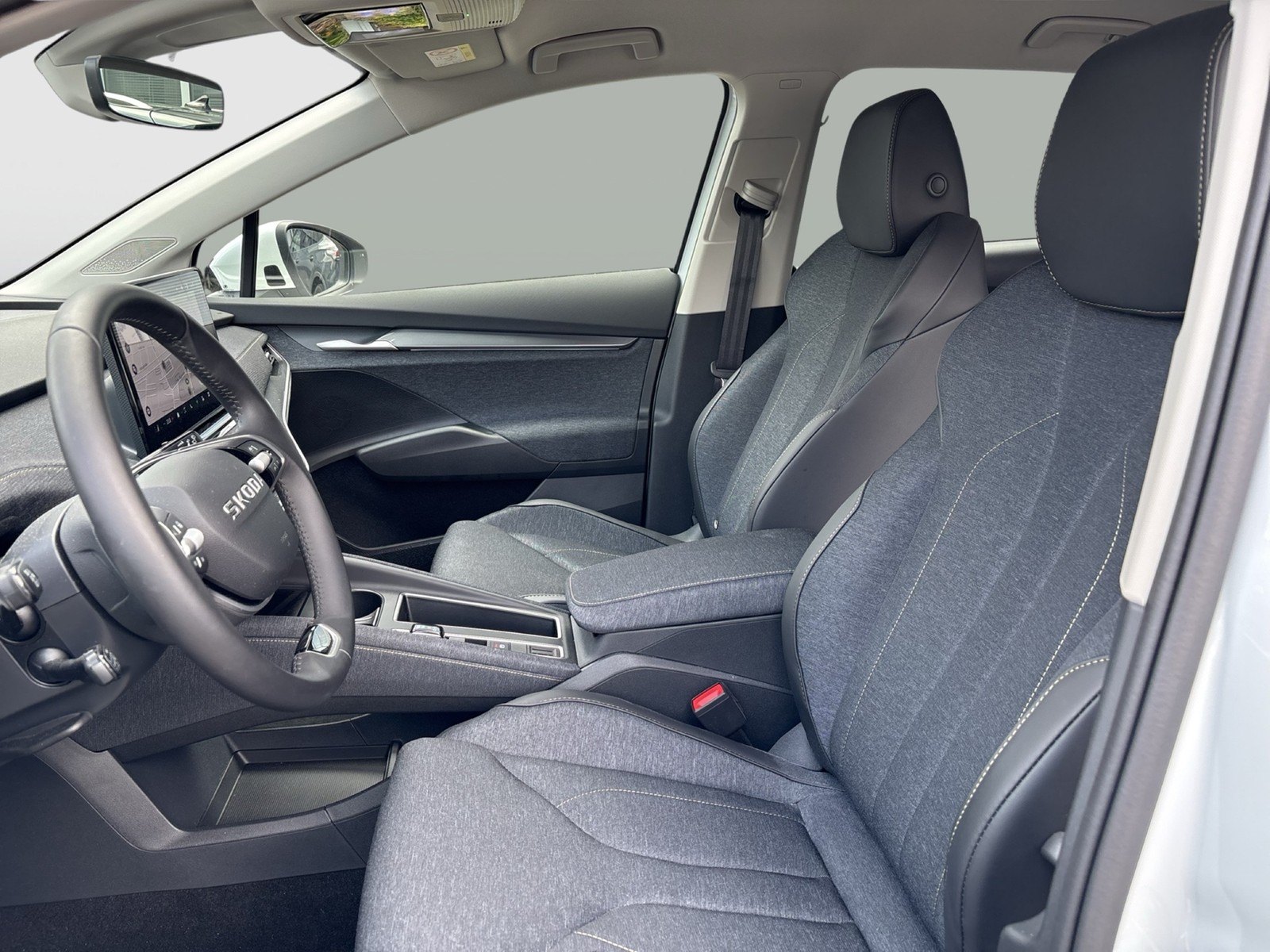 Skoda Elroq 85 LOFT WÄRMEPUMPE AHK CAM ACC LM19 NAVI