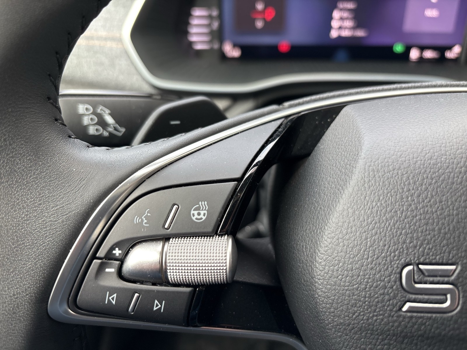 Skoda Octavia Combi 2.0 TOUR PANO 360°CAM ACC HEAD-UP
