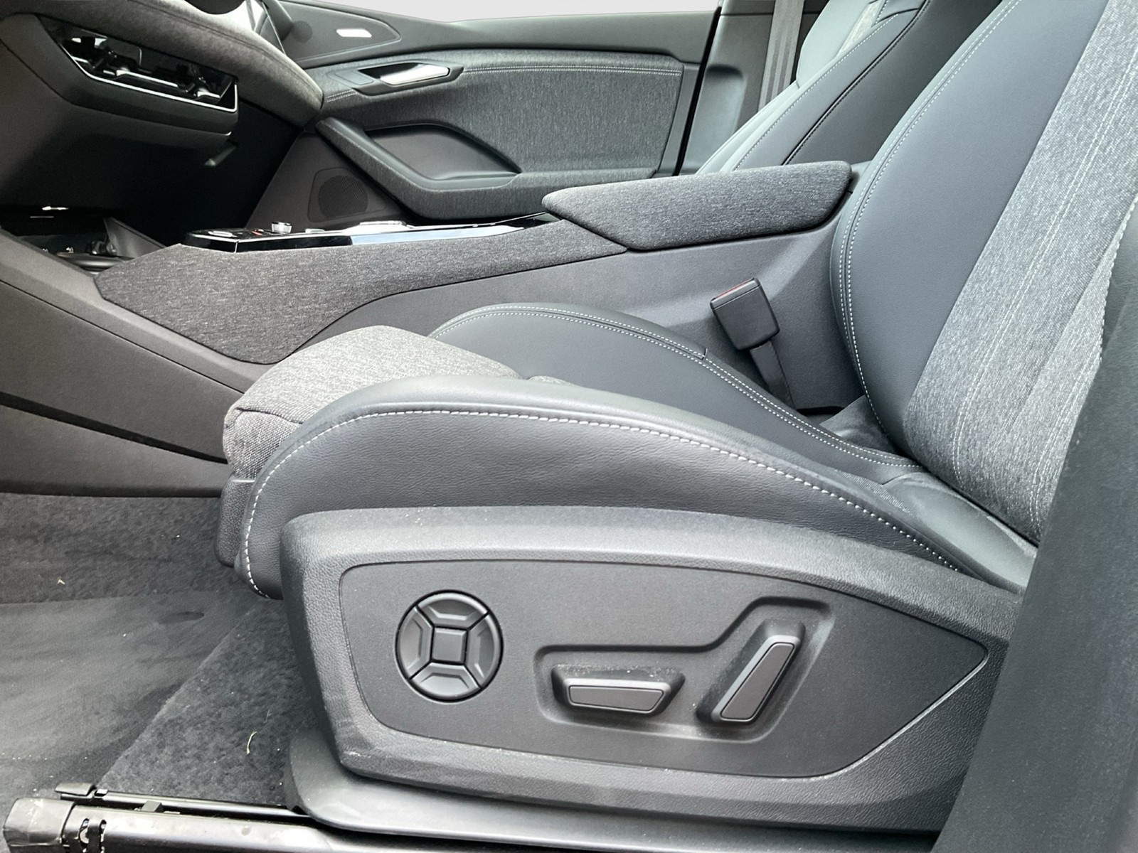 Audi Q6 e-tron performance S LINE PANO B&O AHK 360CAM