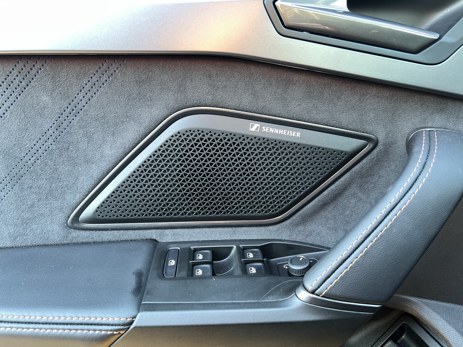 Cupra Formentor 1.5 HYBRID VZ NEUES MODELL SENNHEISER CAM LM19