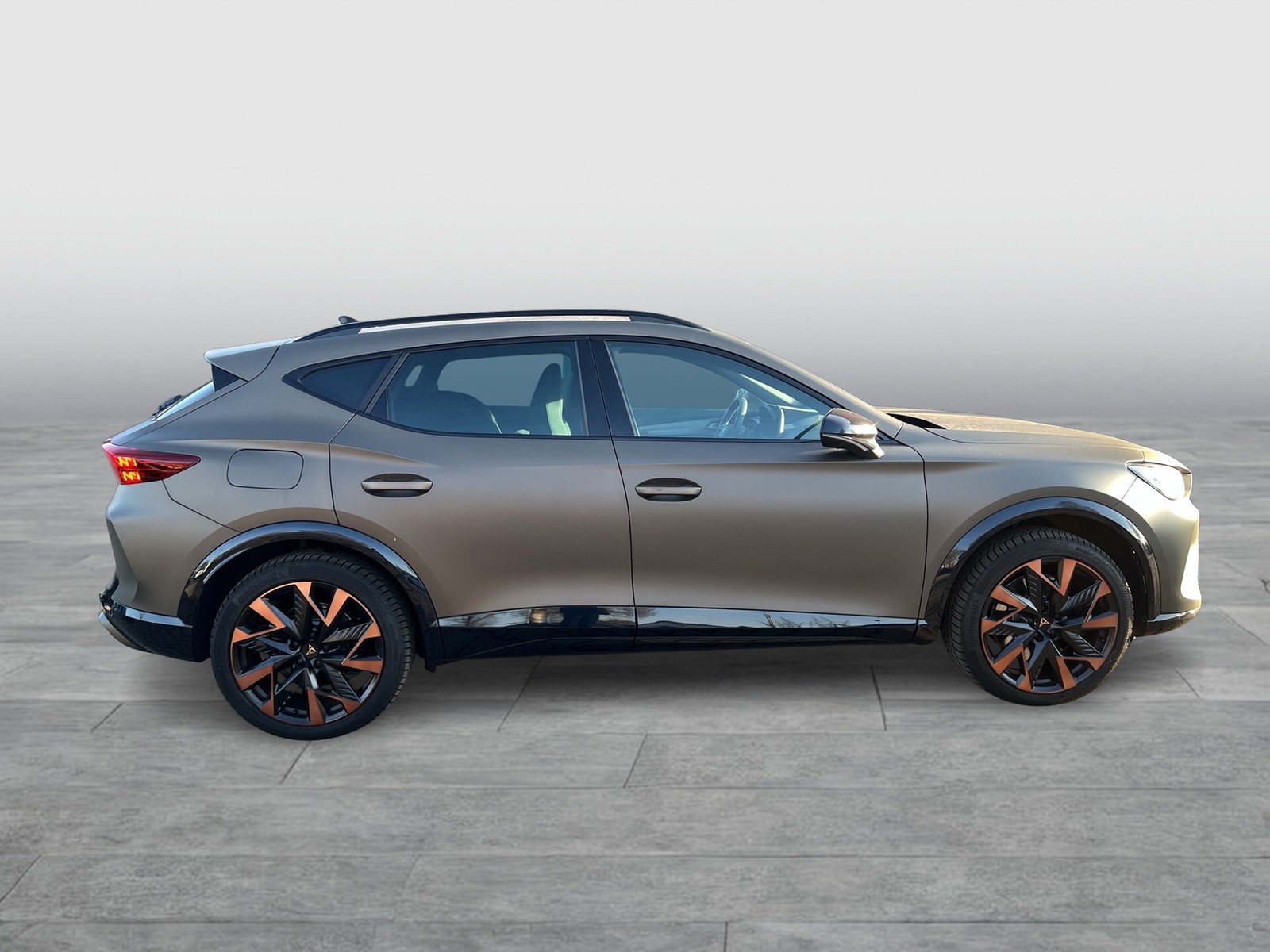 Cupra Formentor 1.5 HYBRID VZ NEUES MODELL SENNHEISER CAM LM19