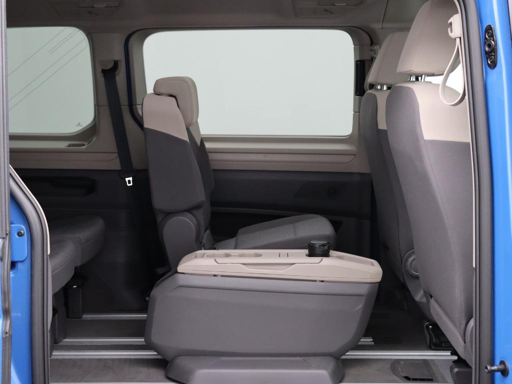 Volkswagen T7 Multivan eHybrid KÜ 4x4 Navi Pano Matrix AHK