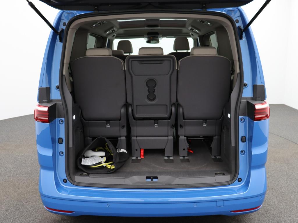 Volkswagen T7 Multivan eHybrid KÜ 4x4 Navi Pano Matrix AHK