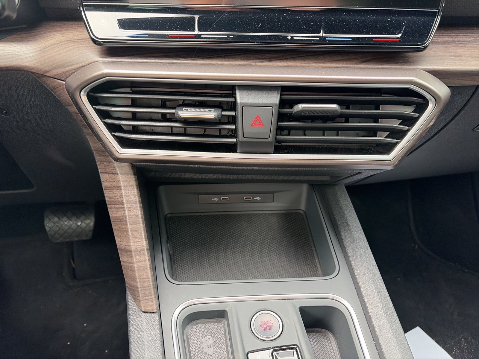 Seat Leon ST 2.0 XCELLENCE PANO ACC NAVI LM17 CARPLAY