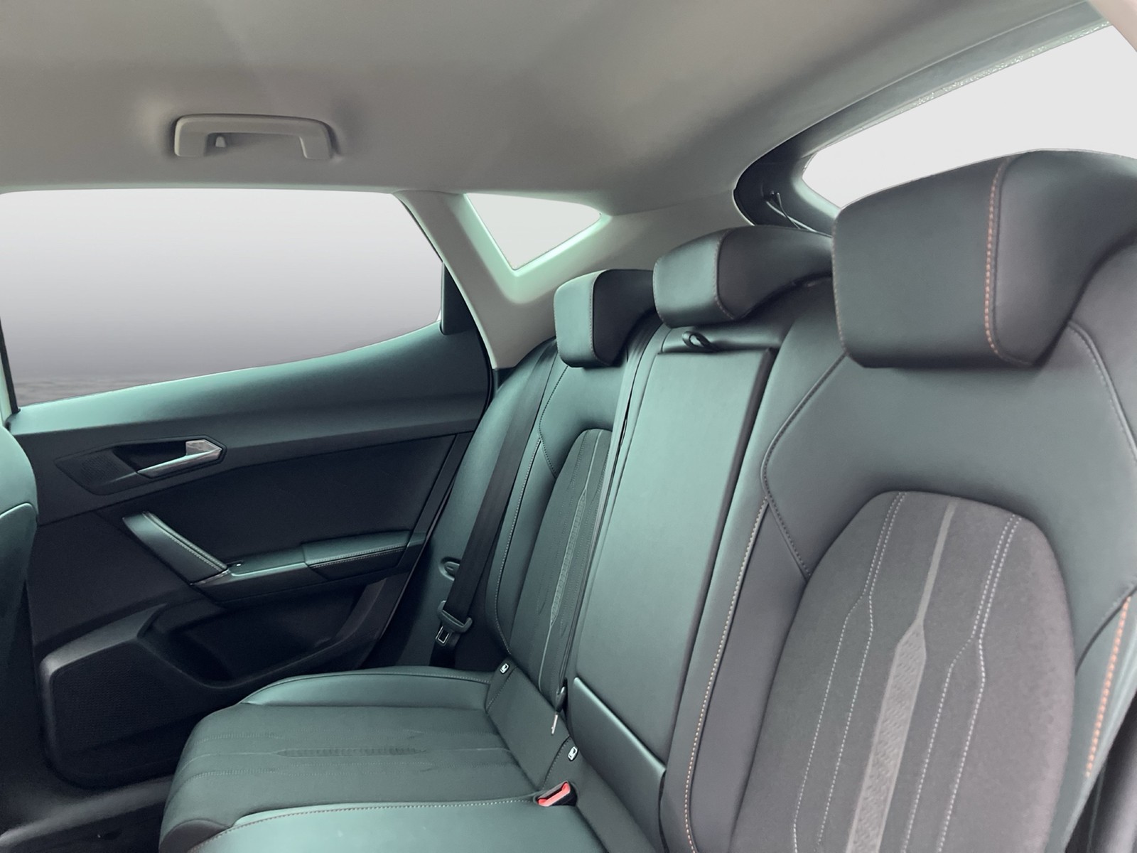 Cupra Formentor 1.5 LM18 E-KLAPPE EINPARKHILFE LED DAB