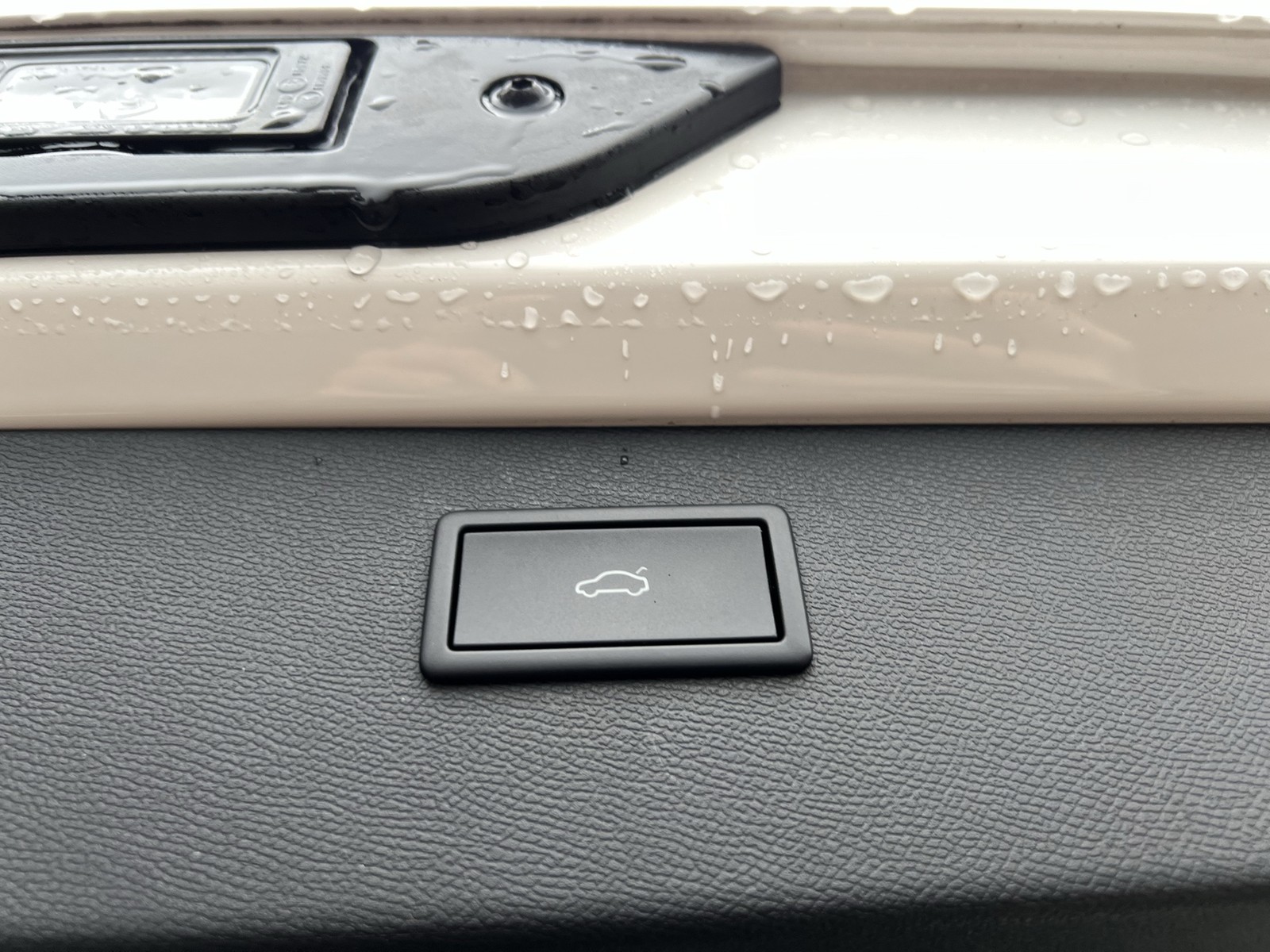 Cupra Formentor 1.5 LM18 E-KLAPPE EINPARKHILFE LED DAB