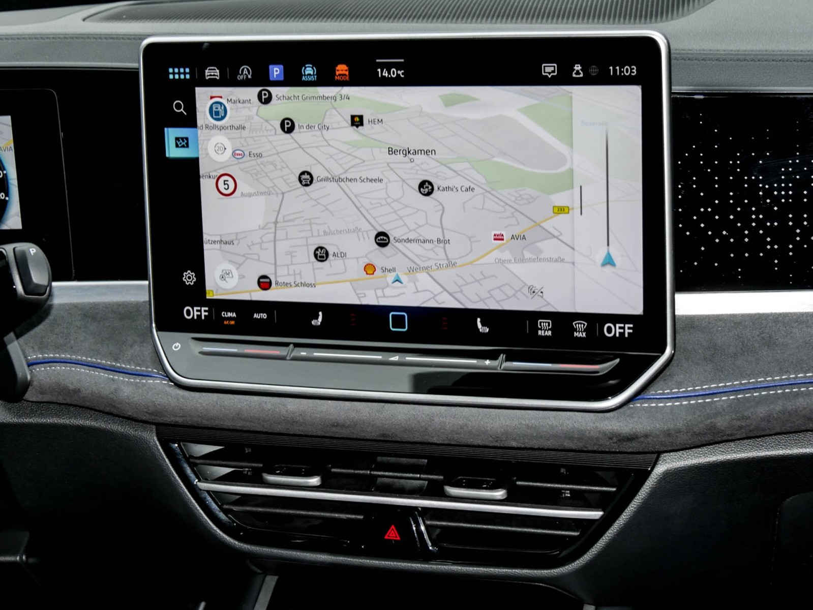 Volkswagen Passat Variant 2.0 R-LINE 4X4 NEUESMODELL AHK 19Z