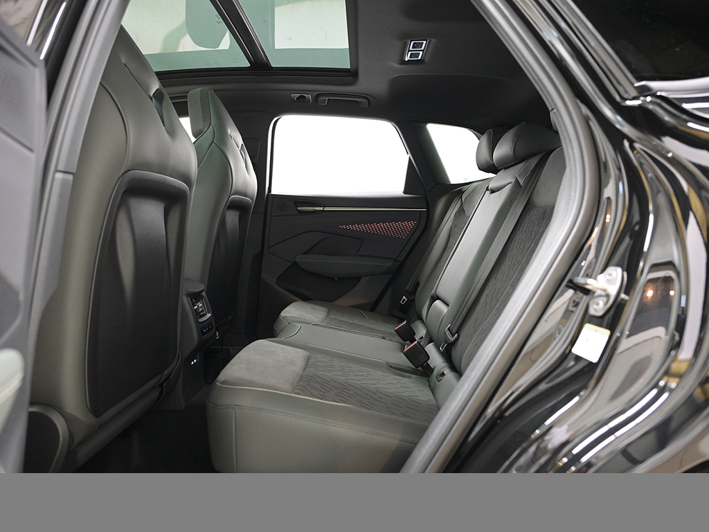 Cupra Terramar eHYBRID VZ TRIBE EDITION SENNHEISER