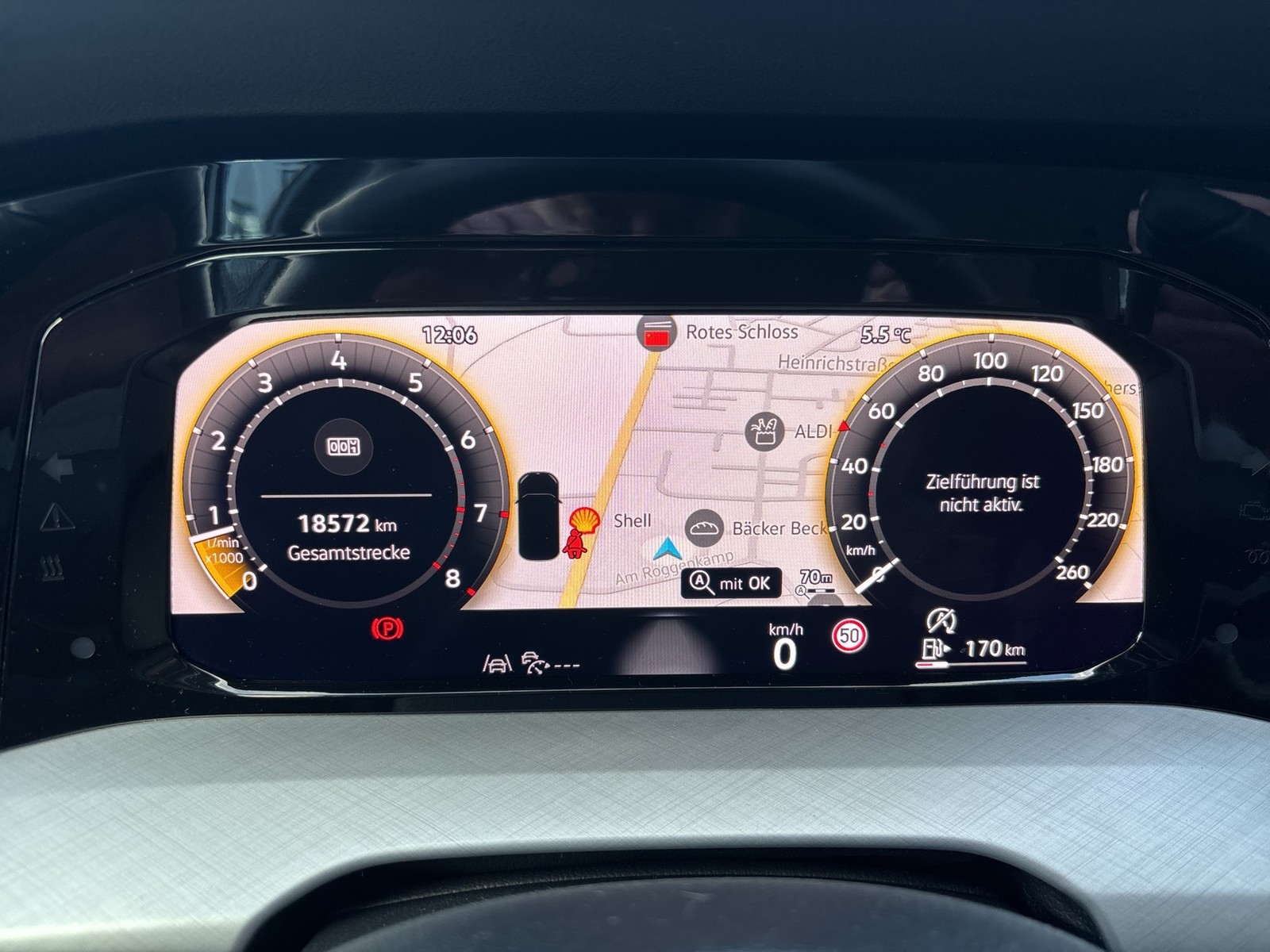 Volkswagen Golf VIII 1.5 LIFE FACELIFT AHK ACC NAVI CARPLAY