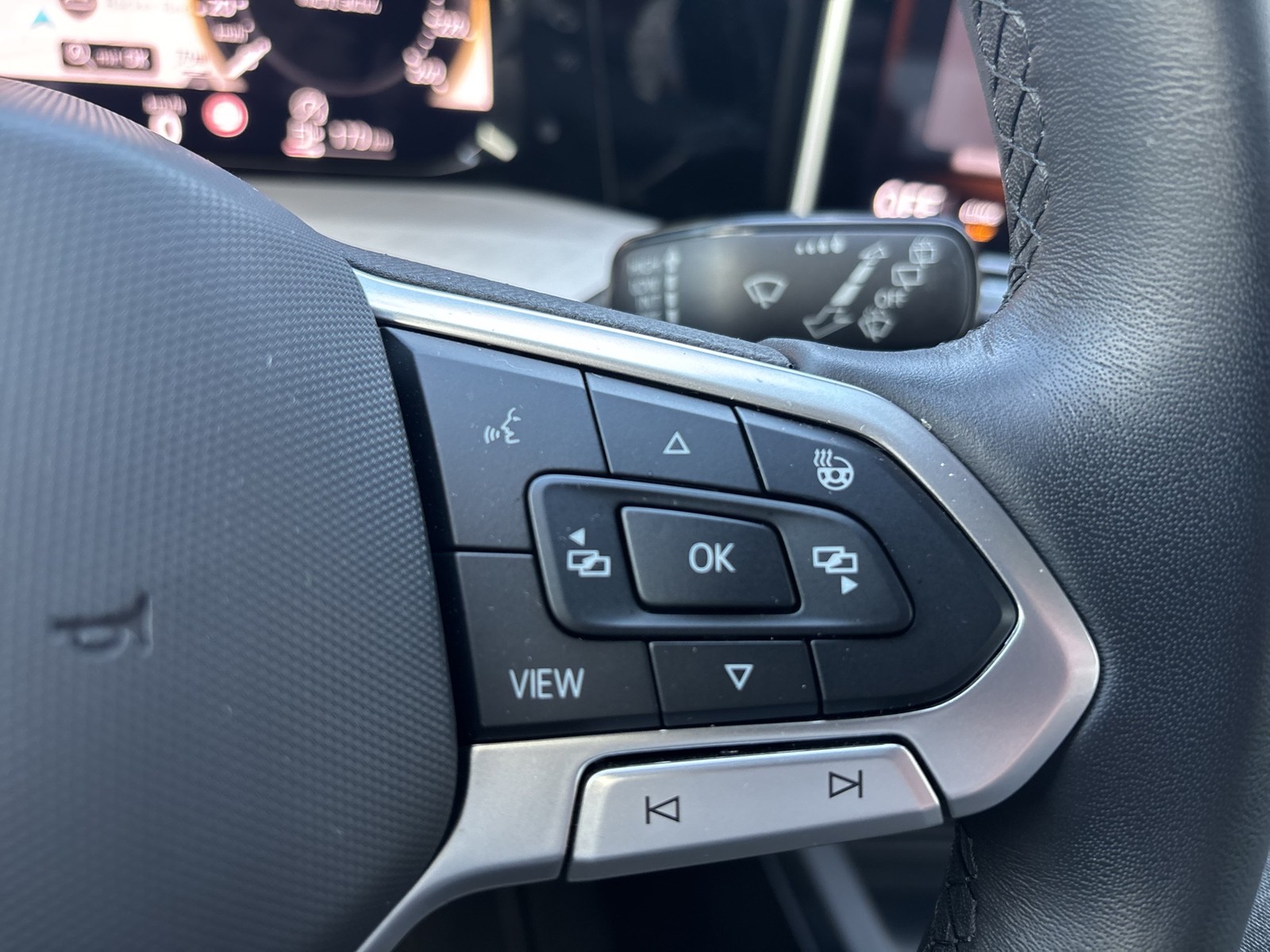 Volkswagen Golf VIII 1.5 LIFE FACELIFT AHK ACC NAVI CARPLAY