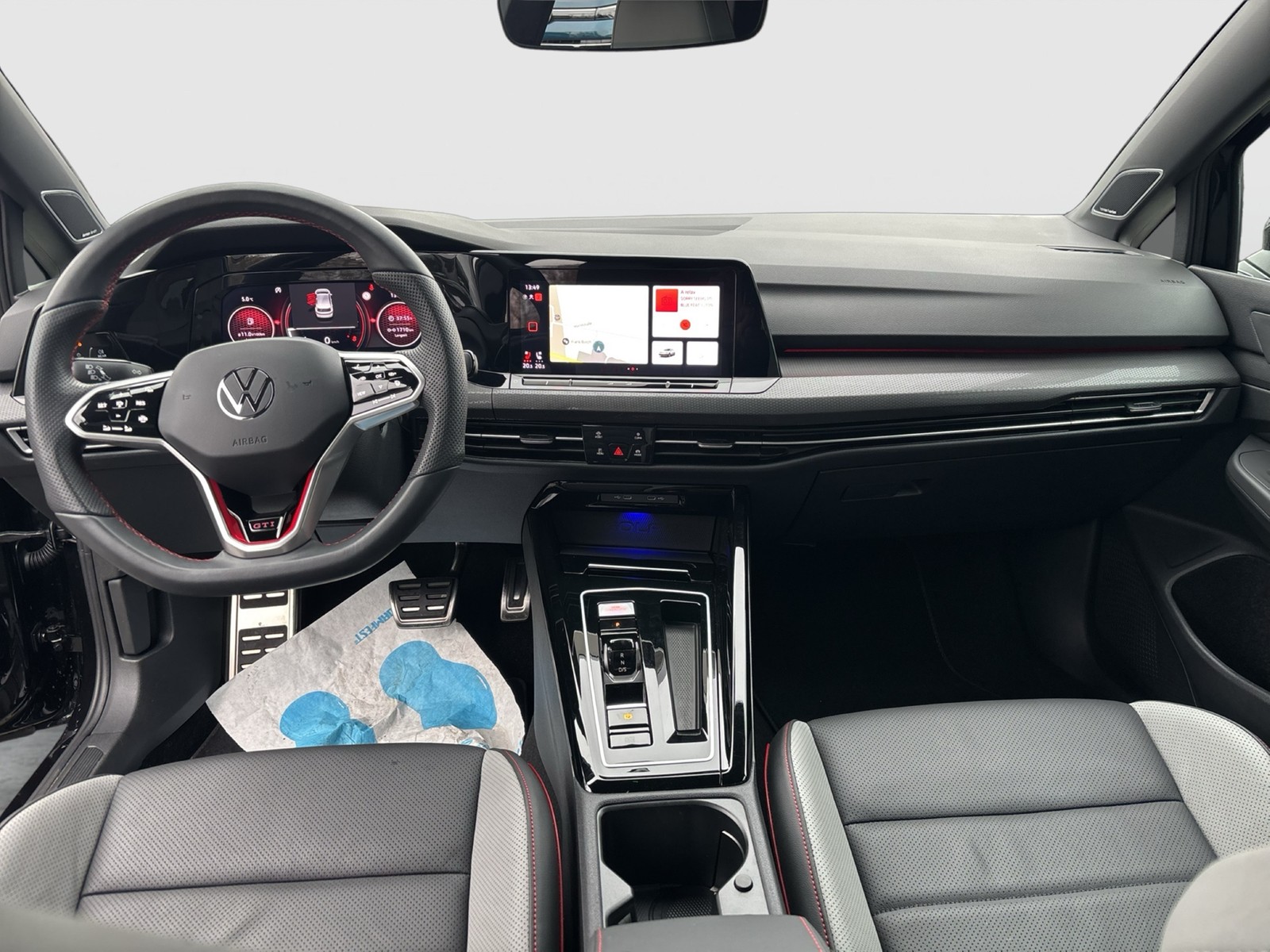 Volkswagen Golf VIII 2.0 GTI LEDER ALU19" MATRIX H.KARDON