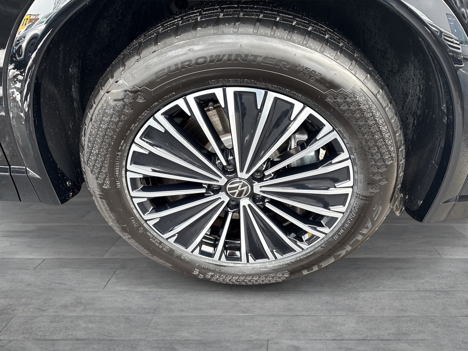 Volkswagen Tiguan 1.5 HYBRID R-LINE NEUESMODELL 360CAM LM20