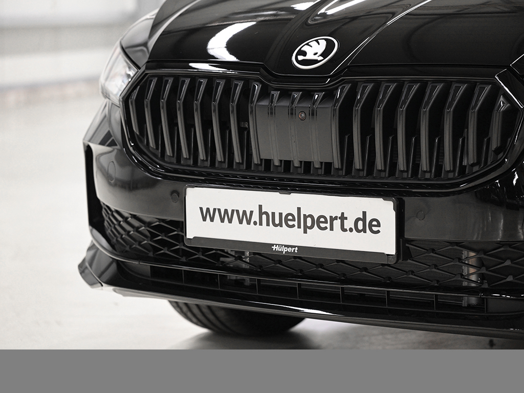 Skoda Superb Combi 2.0 SPORTLINE DSG 4x4 AHK eSITZE