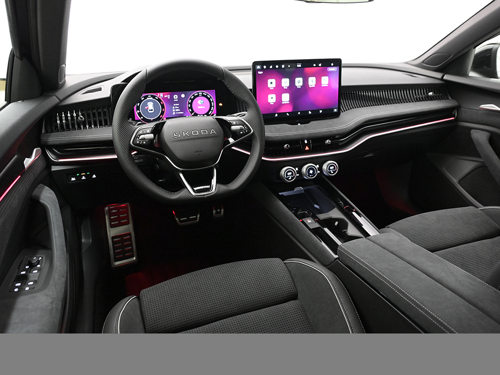 Skoda Superb Combi 2.0 SPORTLINE DSG 4x4 360CAM HEADUP