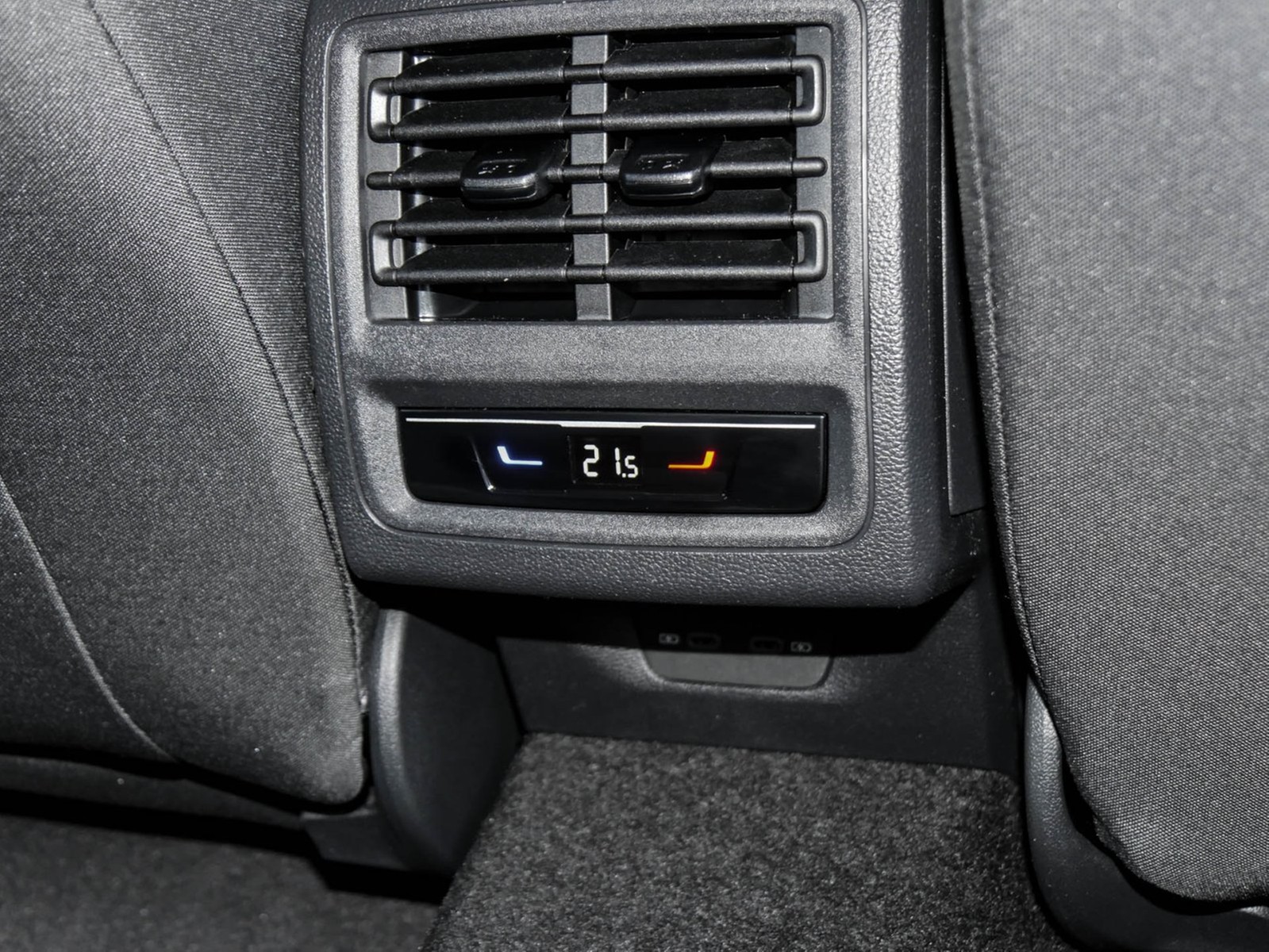 Volkswagen Golf GTI HARMANKARDON PANO BLACKSTYLE NAVI