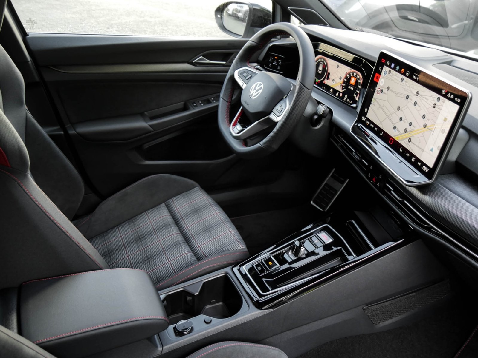 Volkswagen Golf GTI HARMANKARDON PANO BLACKSTYLE NAVI