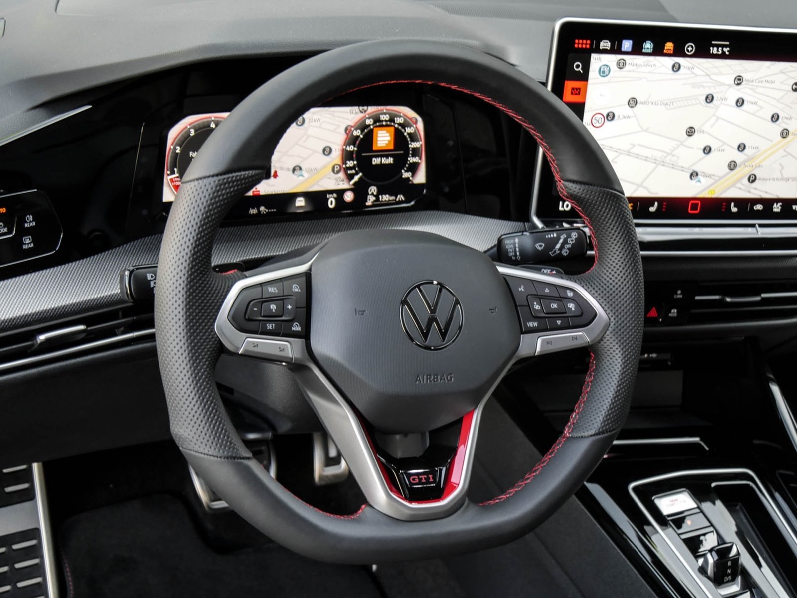 Volkswagen Golf GTI HARMANKARDON PANO BLACKSTYLE NAVI