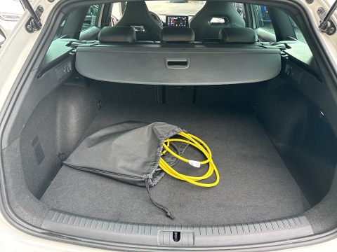 Cupra Leon ST 1.4 HYBRID ACC LM18 NAVI SITZHEIZUNG LED