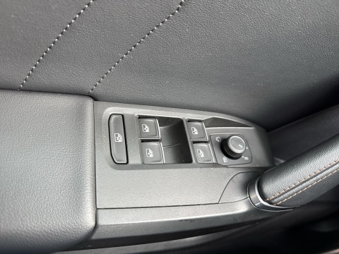 Cupra Leon ST 1.4 HYBRID ACC LM18 NAVI SITZHEIZUNG LED