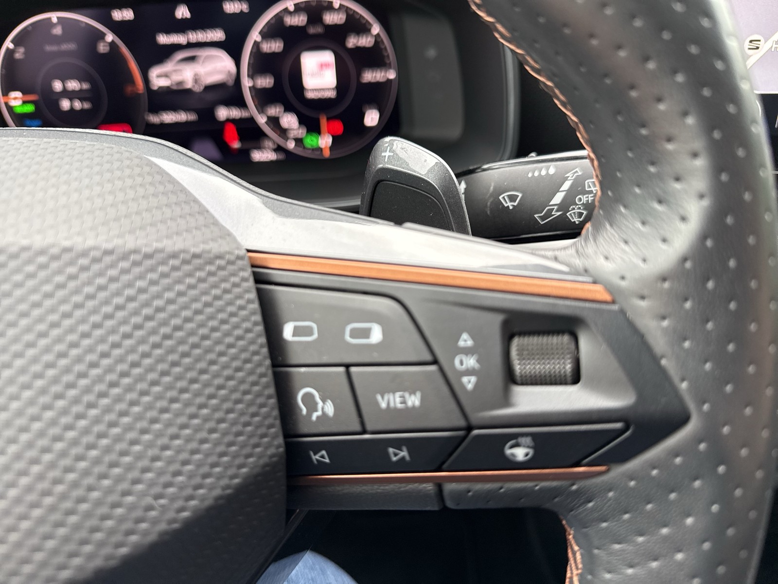 Cupra Leon ST 1.4 HYBRID CAM LM18 NAVI SITZHEIZUNG LED