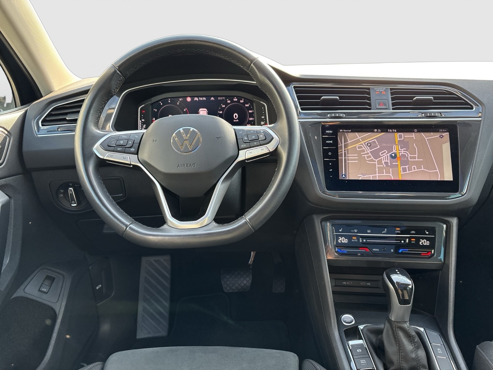 Volkswagen Tiguan 2.0 ELEGANCE 4X4 PANO STANDHZ. AHK 360CAM