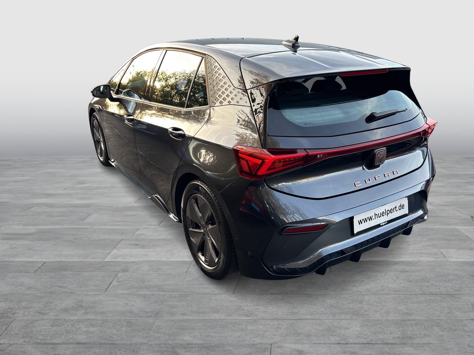 Cupra Born CAM ACC LM18 NAVI SITZHEIZUNG LED DAB KLIMA