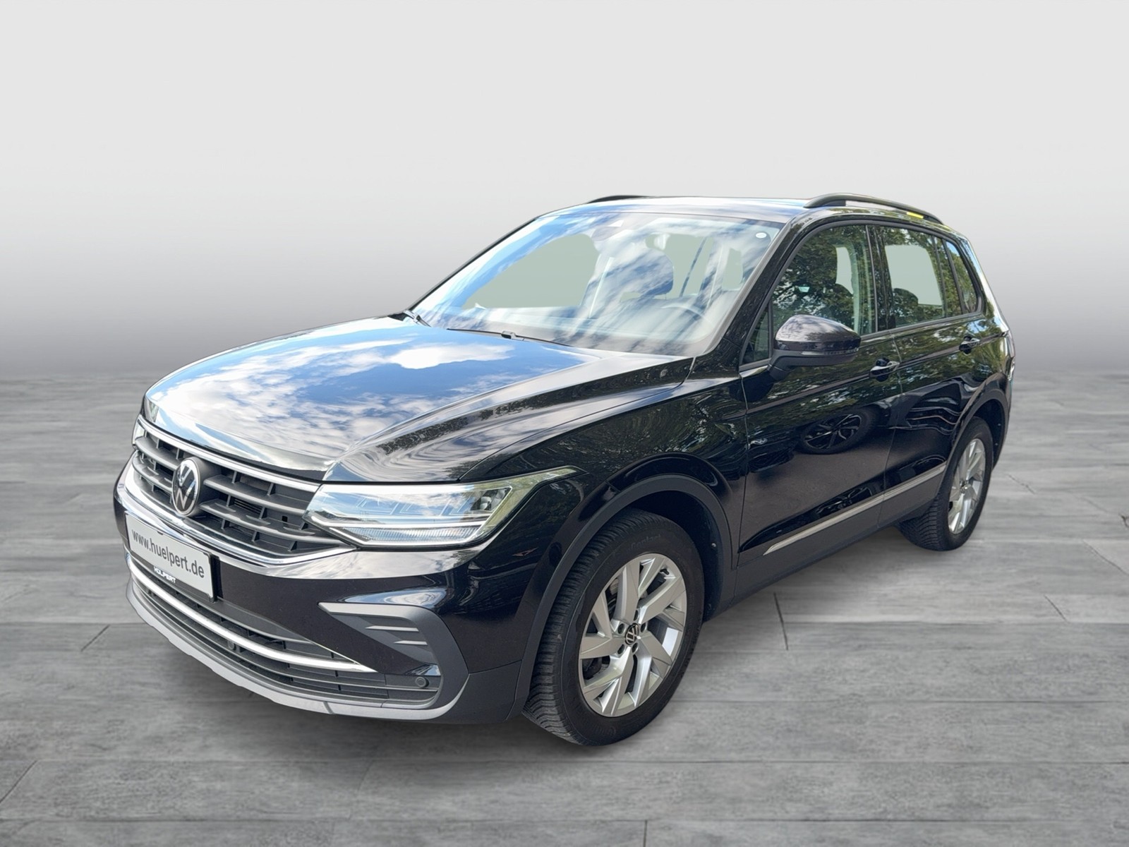 Volkswagen Tiguan 2.0 LIFE 4X4 CAM ACC LM18 NAVI SITZHEIZ.