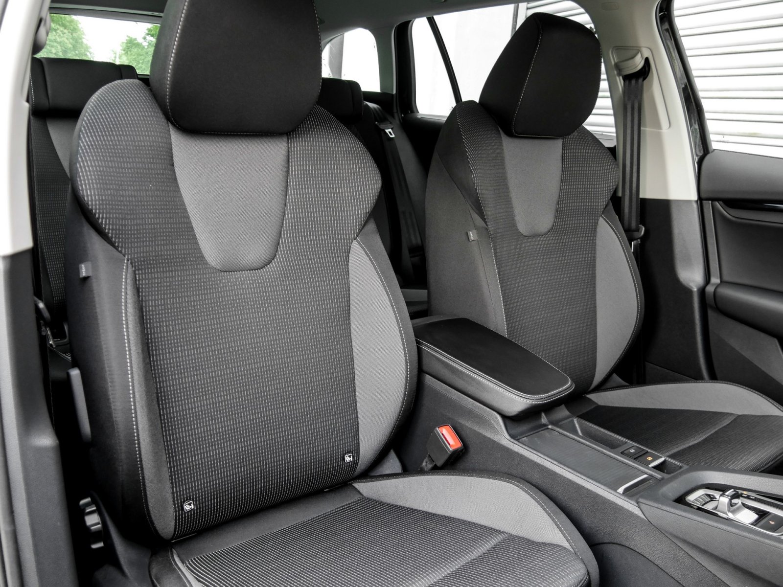Skoda Octavia Combi 1.5 eTSI SELECTION NAVI SUNSET